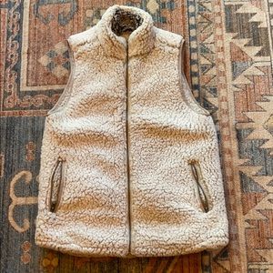 Sherpa vest. Like new!